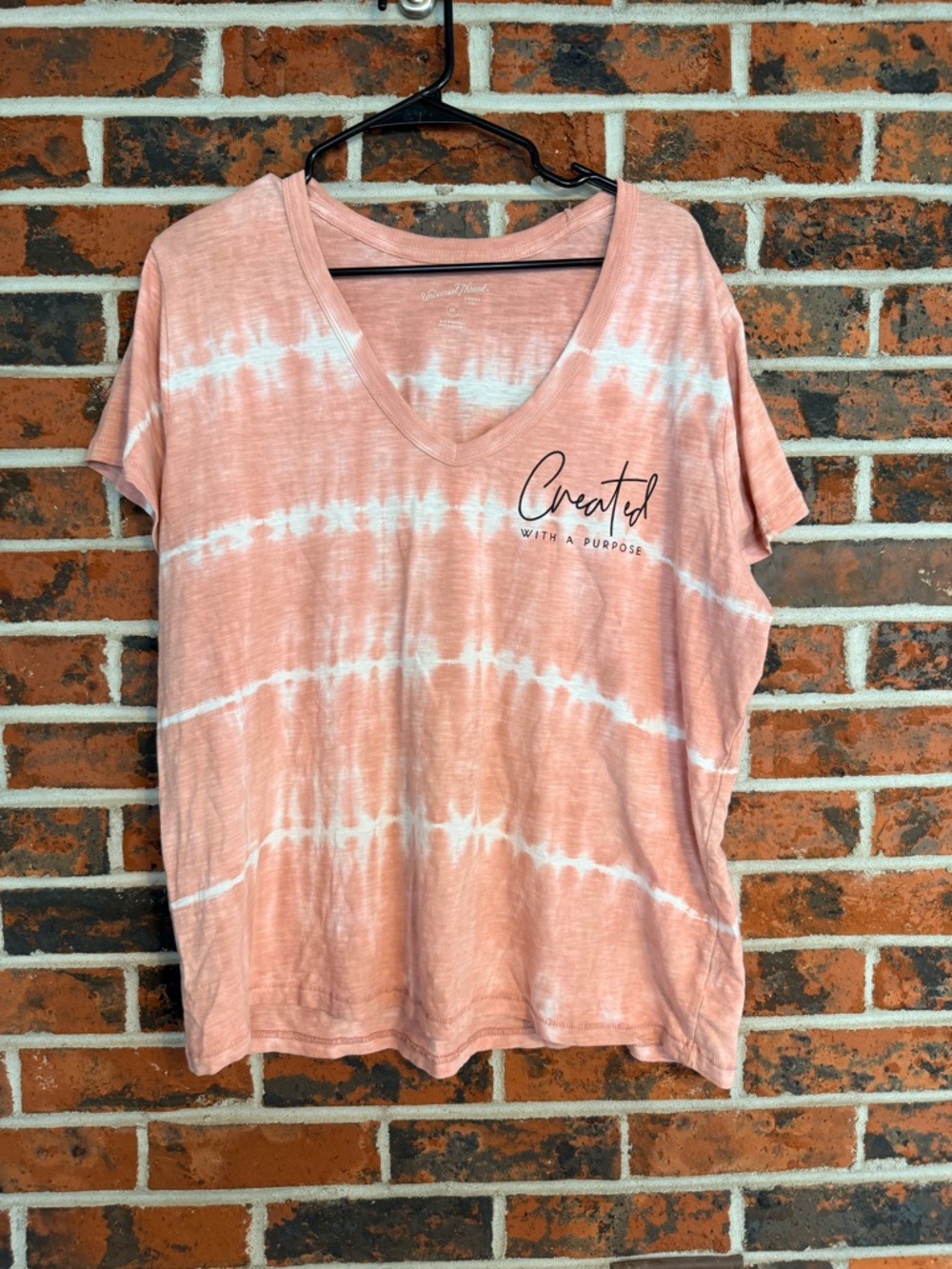 Universal Thread Women's Peach and White Tie-Dye V-Neck Tee (28)